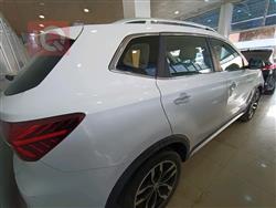 ئێم جی RX5